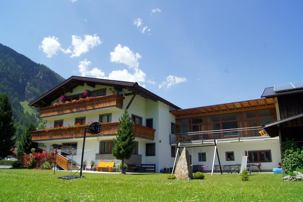 Apartments Bauernhof Dismasn Hof Langenfeld Ngoại thất bức ảnh